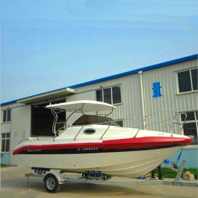 China Fishing boat QD CABIN console 20.5 fishing fiberglass cuddy cabin boat for sale