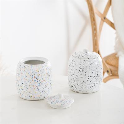 China European exquisite fancy modern elegance porcelain white wedding decorating empty candle holder candle jar with lid for sale