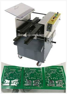 Chine rendement élevé 77x96x107 à faible bruit cm de découpeuse d'avance de carte PCB des composants 380V à vendre