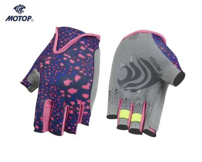 China New Design Breathable Half Fingers UV Protection Anti Slip UV Protection Fishing Glove Wearproof for sale