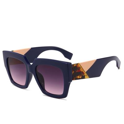 China European new fashion sunglasses style sunglasses and American square frame sunglasses three-color fashion frame ladies sunglasses for sale