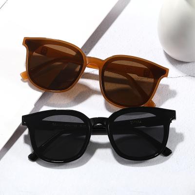 China Fashion Sunglasses 2021 Newest Fashion Celebrity Sun Glasses Newest Fashion Celebrity Square Fashion Square Glass Shade Vintage Sun Glasses Eyewear Custom Glasses for sale