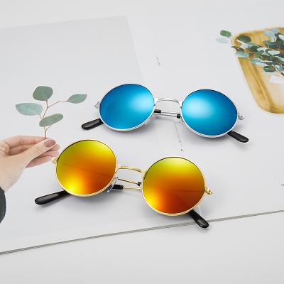 China 2021 Fashionable Girls Retro Frame Sunglasses Fashion Vintage Colored Boy Kids Round Sunglasses for UV Sun Glasses Custom Made for sale