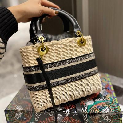 China Good Quality Vintage Cross - Body Bags Bolsos Ladies Designer Famous Brands Imported Wholesale Purses And Luxury Women Handbags for sale