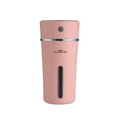 China Household Creative Mist Ultrasonic Humidifier 300ML Mini Car Air Humidifier Desktop For Christmas Gift for sale