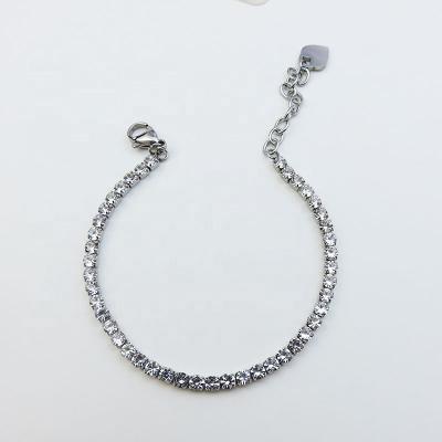 China 2022 Stainless Steel Single Claw Chain Full Of Star Fashionable White Crystal Pendant Bracelet High Quality Lead Free Nickel Free For Girl for sale