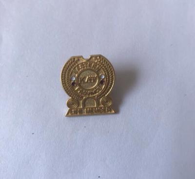 China Zinc Alloy Gold Plating pin Hard Enamel Masonic badge with one butterfly for sale