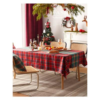 China Soft and Cozy Wholesale Price Customized Soft and Durable SCOTS Elegant Christmas PLAID Tablecloth Red Tea Table Cover Fabric for sale