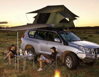 China Espacioso para 2-3 personas Techo de coche verde oscuro Tienda superior al aire libre con mosca de lluvia en venta