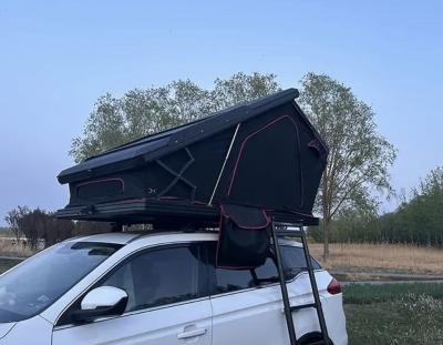 Chine Expédition Jeep Noir SUV Tente de toit pour le camping à vendre