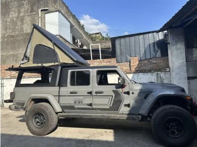 China Tenda de techo de vehículo de lona de PU impermeable versátil con mosca de lluvia y anexo en venta