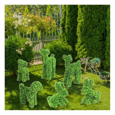 China DW1-5 DIY Decoration Indoor Outdoor Green Grass High Quality Plastic Topiary Dog Shape Artificial Animal For Garden Decor for sale