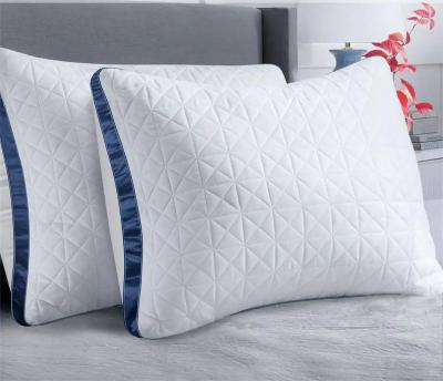 China Luxury Hotel Pillow Non-Toxic Cooling Backing Breathable Down Gusseted Pillow Alternative for sale