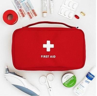 China Water Proof Customized Mini Waterproof Portable Red Outdoor Travel First Aid Kit For Emergency Treatment for sale