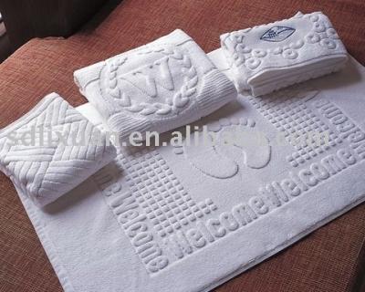 China Luxury Hotel Compressed Professional Towel for sale