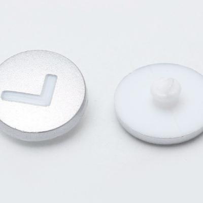 China Viable Popular Wholesales Designer Shirt Sewing Plastic Clip Button for sale