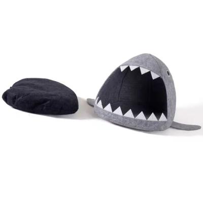 China Fashion High Quality Creative Felt Cute Shark Bed For Cats Can Be Used All Seasons for sale