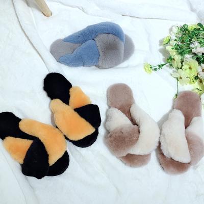 China Fashion Trend Custom Made Fluffy Australian Shearling Strip Cross Fur Slips Sheepskin Slippers For Women for sale