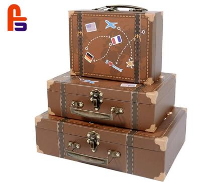 China Cardboard Suitcase Recyclable Paper Box With Handle for sale