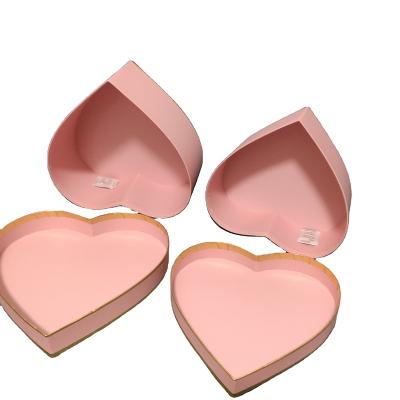 China China Heart Shape Cardboard Gift Box for sale