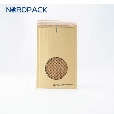 China 100%Recyclable Guaranteed Eco Friendly Quality100%recyclable Multi Layer Honeycomb Mailer Envelope Bag for sale