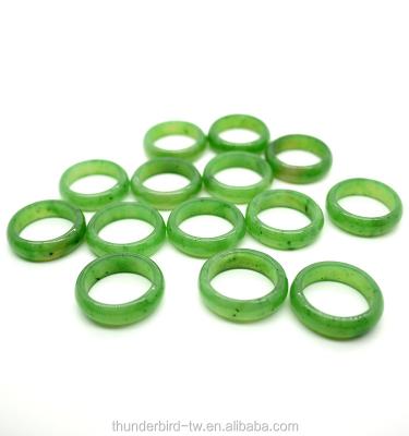 China Genuine Natural Gemstone Green Jade Ring 6mm Jade Band Rings New Band Woman Ring Design Jewelry for sale