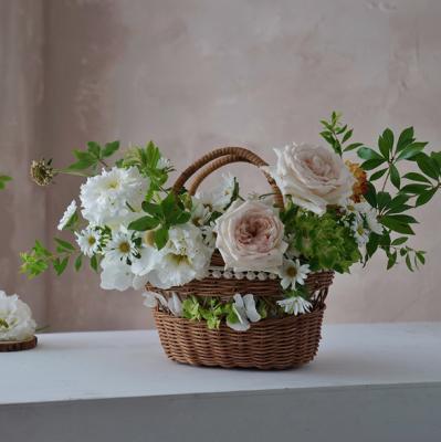 China Jialan stocked new bottoms are small art half-hollow lace fabric flower basket for sale