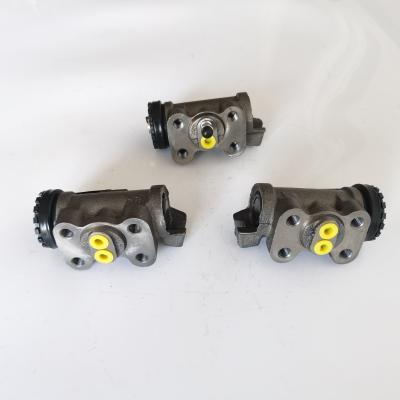 China Brake System GDST OEM W025-26-410 W025-26-510 W025-26-610 Hydraulic Auto Brake Pump Cylinders For MAZDA for sale