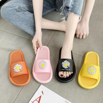 China Summer Anti-slippery comfortable flat ladies home sandals flower non-slip ladies printed rubber slippers for women for sale