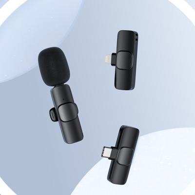 China Professional Conference Microphone Clip Microphone Small Live Streaming Broadcast Interview Recording Short Videos Outdoor Wireless Microphone for sale