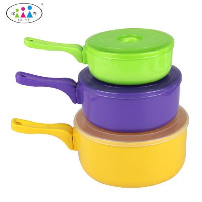 China Freshness Preservation BPA Free Design 3pcs Carrier Household Goods Attractive Food Container With Handle And Lid for sale