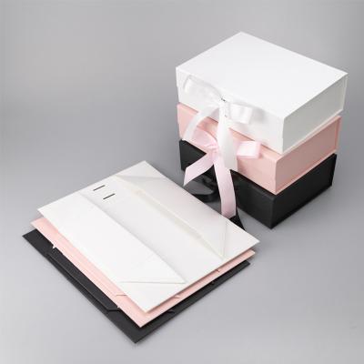 China Biodegradable Wholesale Luxury Gift Box With Lid Magnetic Bridesmaid Gift Box With Ribbon for sale