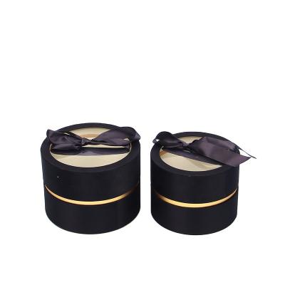 China Handmade Nested 2 Sizes Luxury Gift Boxes Round Paper Boxes Round for sale