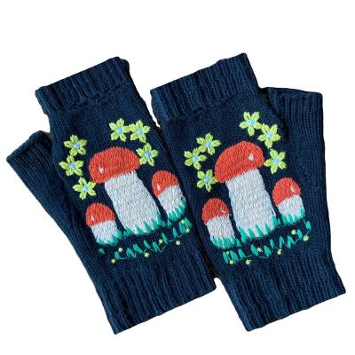 China Warm Adult Women's Mushroom Gloves Long Autumn And Winter Comfortable Knitted Woolen Gloves Female Border for sale