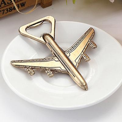 China Viable Custom Fashion Gifts Airplane Metal Beer Bottle Opener à venda