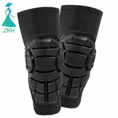 China 2023 New Universal Calf Protective Shin Pad Pu Football Soccer Shin Guards for sale