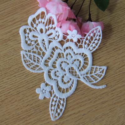 China Viable decorative milk silk corsage for children's necklace water soluble flower for sale