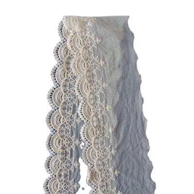 China Sustainable Water Soluble Patchwork Mesh Embroidered Bridal Fabrics Floral Lace for sale