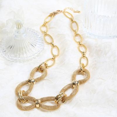 China Large CLASSIC Wholesale Brass Bow Knot Chain Snake Coins Pendant Necklace For Women Jewelry for sale