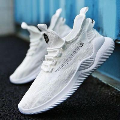 China Fashion Trend Men's Shoes Spring Breathable Sneakers White Casual Sports Shoes Tend Mesh Running Shoes for sale