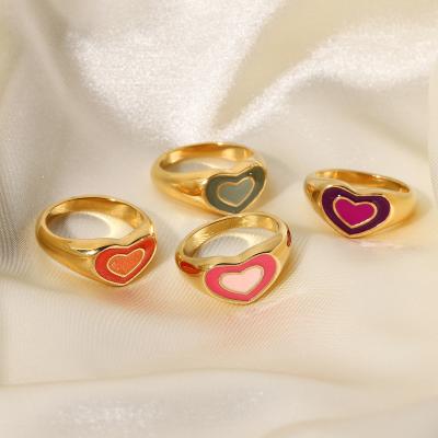 China Environmentally Friendly JUJIE Gold Plated Stainless Steel Rings Women Stainless Steel Rings Durable Chunky Finger Rings Heart Shape Jewelry for sale