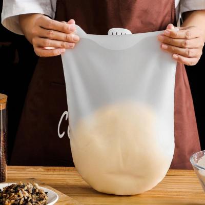 Cina Sustainable Hot Sale Amazon Dough Bag Silicone Material For Baking Dough Kneading in vendita