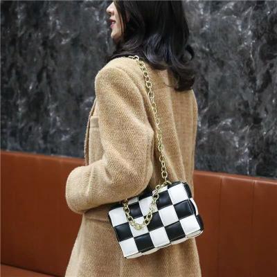 China Fashion Women's Cross - Body Bag Chain Armor Flap Bags For Women Messenger 2021 Thick Quality Leather Shoulder Bags Female Handbag for sale