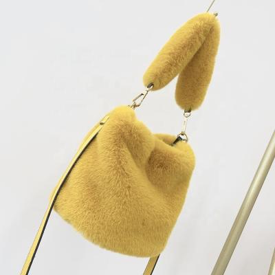 China Low Price Eco-friendly Material High Quality Eco-friendly Material Multiple Colors Faux Fur Bag Fashion Large Capacity Optional Shoulder Bag for sale