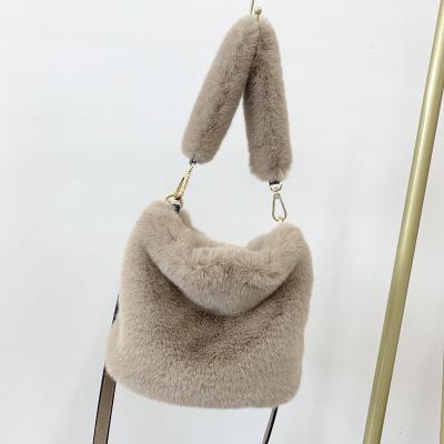 China 2020 Winter Conpacity Faux Fur Eco-friendly Material Fluffy Material Eco-friendly Tote Handbags Ladies Women Shoulder Bags Large for sale