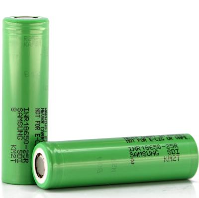 Cina Samsung 25R 18650 2500mAh 20A Batteria 3.6V Cellula cilindrica agli ioni di litio INR18650-25R in vendita