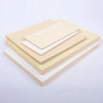 China 18mm White Rectangle Plywood Moisture Proof Melamine Plates for sale