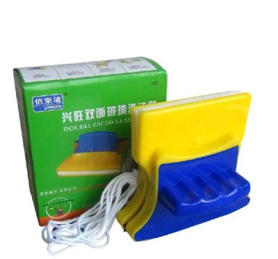 China Home Use P1309 Plastic Cleaner Brush Stained Glass Viable Magnetic Cleaner Double Sides for sale