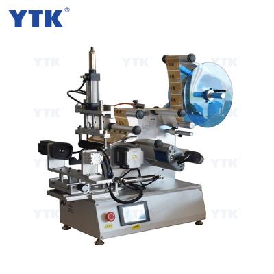 China YTK-T206 automatic desktop food labeling machine round bottle labeling machine plastic two sides printing label maker for sale