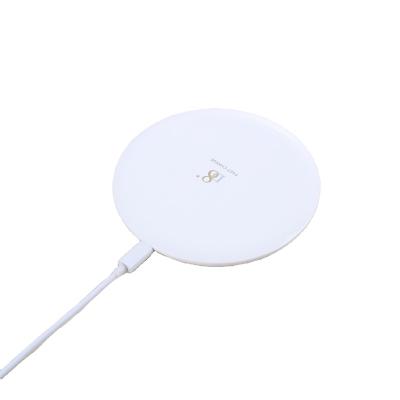 China Fast Charging Small and Portable PC Wireless Charger 7.5-10w Wireless Phone Charger White for sale